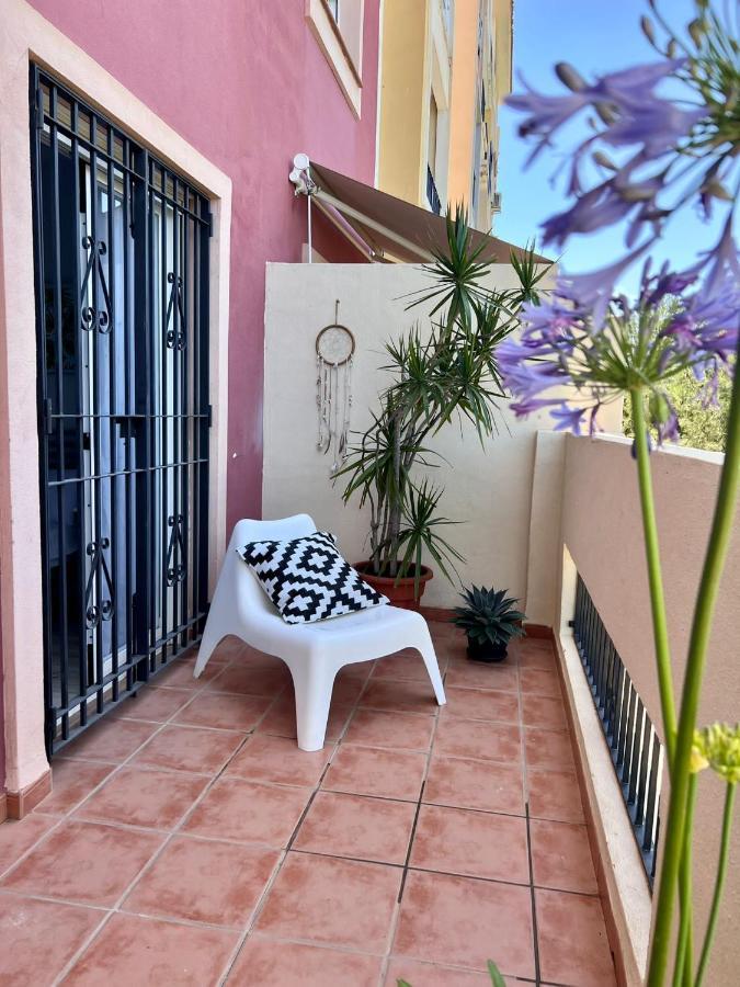 Suite Bonalba لقنت المظهر الخارجي الصورة